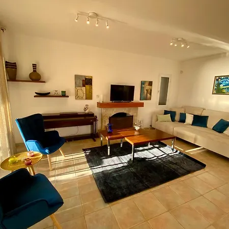 Sea Front Ekaterina Villa *