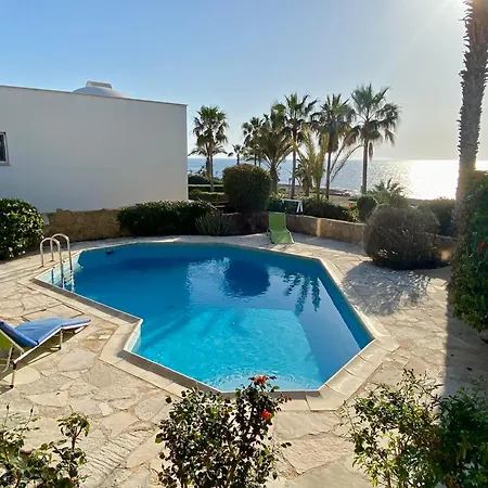 Villa Sea Front Ekaterina *