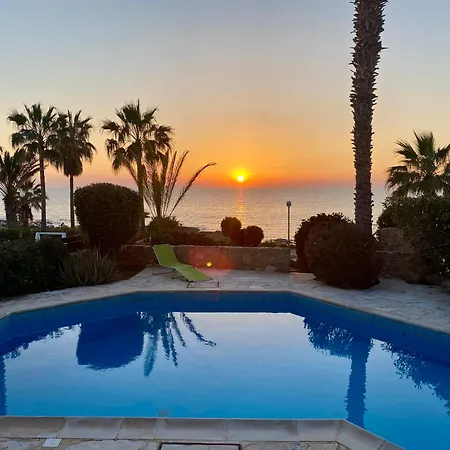 Villa Sea Front Ekaterina *