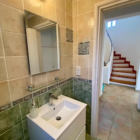 Villa Sea Front Ekaterina Paphos