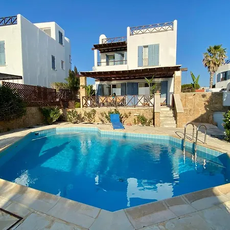 Sea Front Ekaterina Πάφος