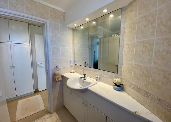 Sea Front Ekaterina Vilă