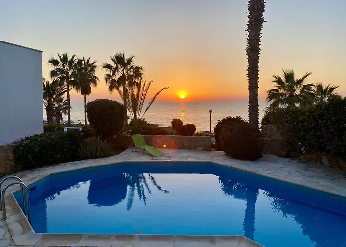 Villa Sea Front Ekaterina *