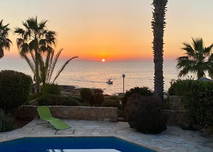 Vilă Sea Front Ekaterina Paphos