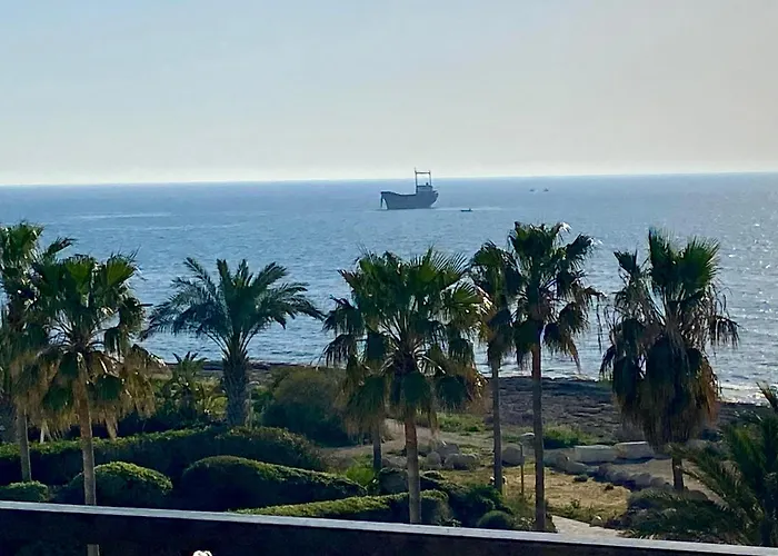 Sea Front Ekaterina Villa *