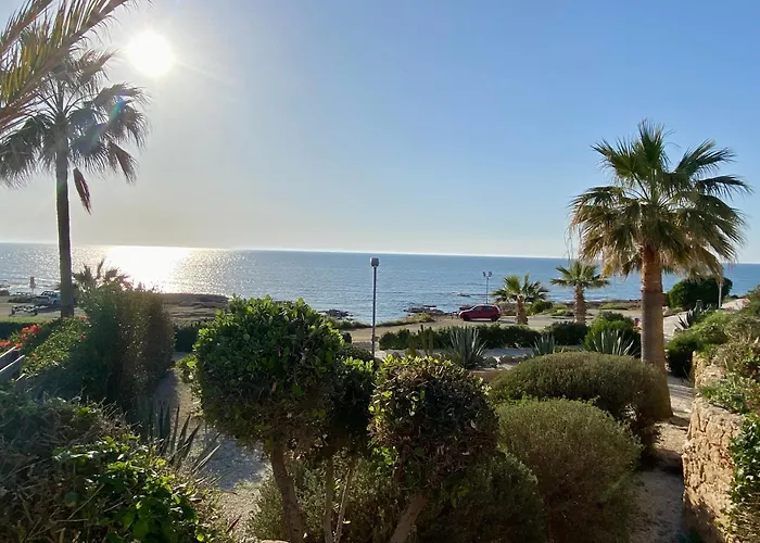 Vila Sea Front Ekaterina Paphos